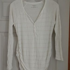 Lightweight maternity tunic